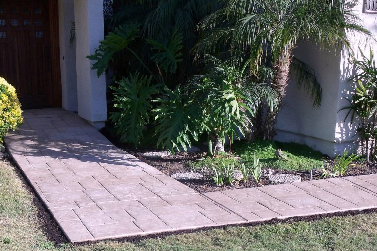 6 Tierrasanta